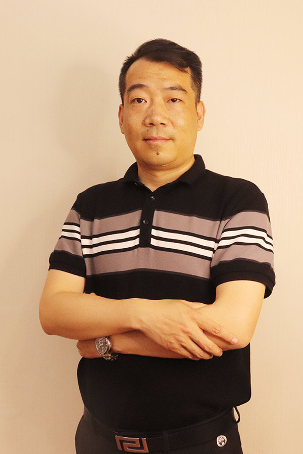 杨陵冯少坤 本科学历,毕业于陕西师范大学