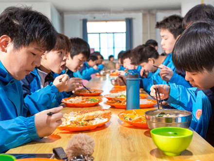 杨陵学生用餐